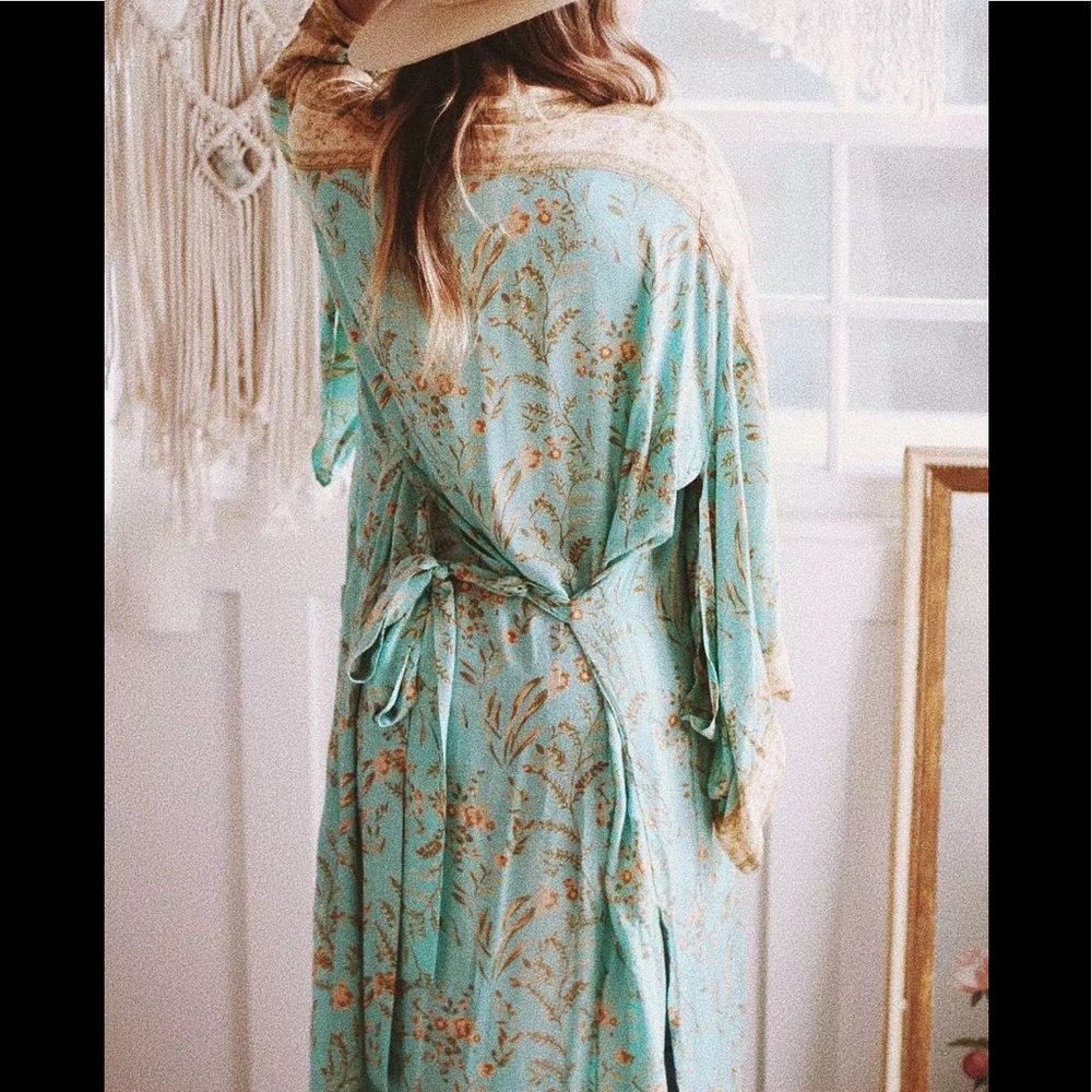 •NOW IN• Gypsy Lime + Thyme Bohemian Wrap Kimono - Picture 8 of 16
